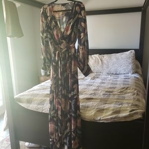 Long sleeves maxi dress